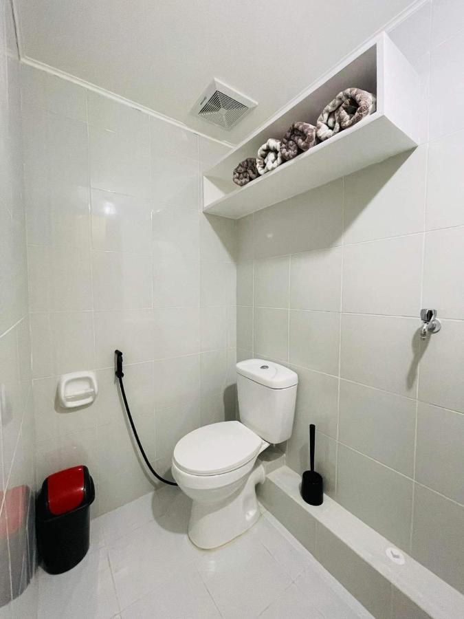 Lovely 2 Bedroom Condo Unit 伊洛伊洛 外观 照片