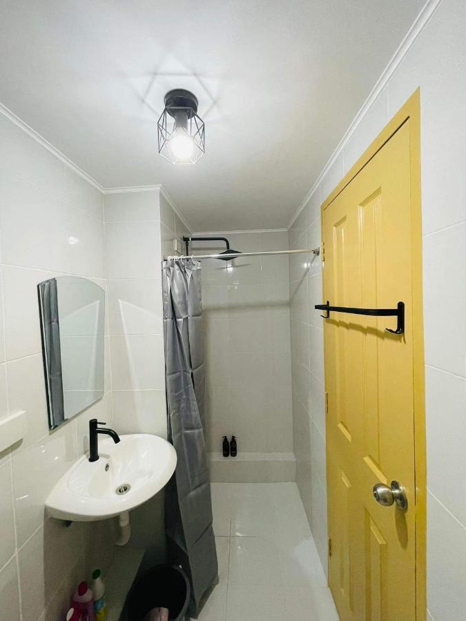 Lovely 2 Bedroom Condo Unit 伊洛伊洛 外观 照片
