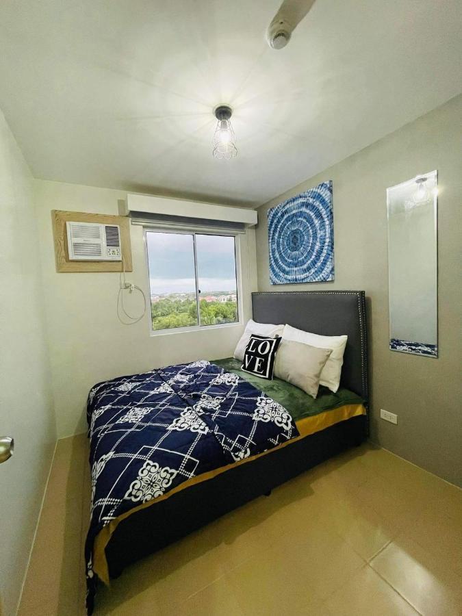Lovely 2 Bedroom Condo Unit 伊洛伊洛 外观 照片