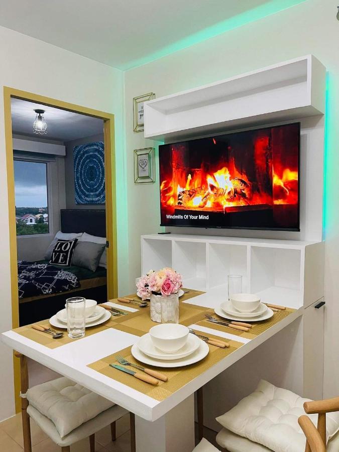 Lovely 2 Bedroom Condo Unit 伊洛伊洛 外观 照片